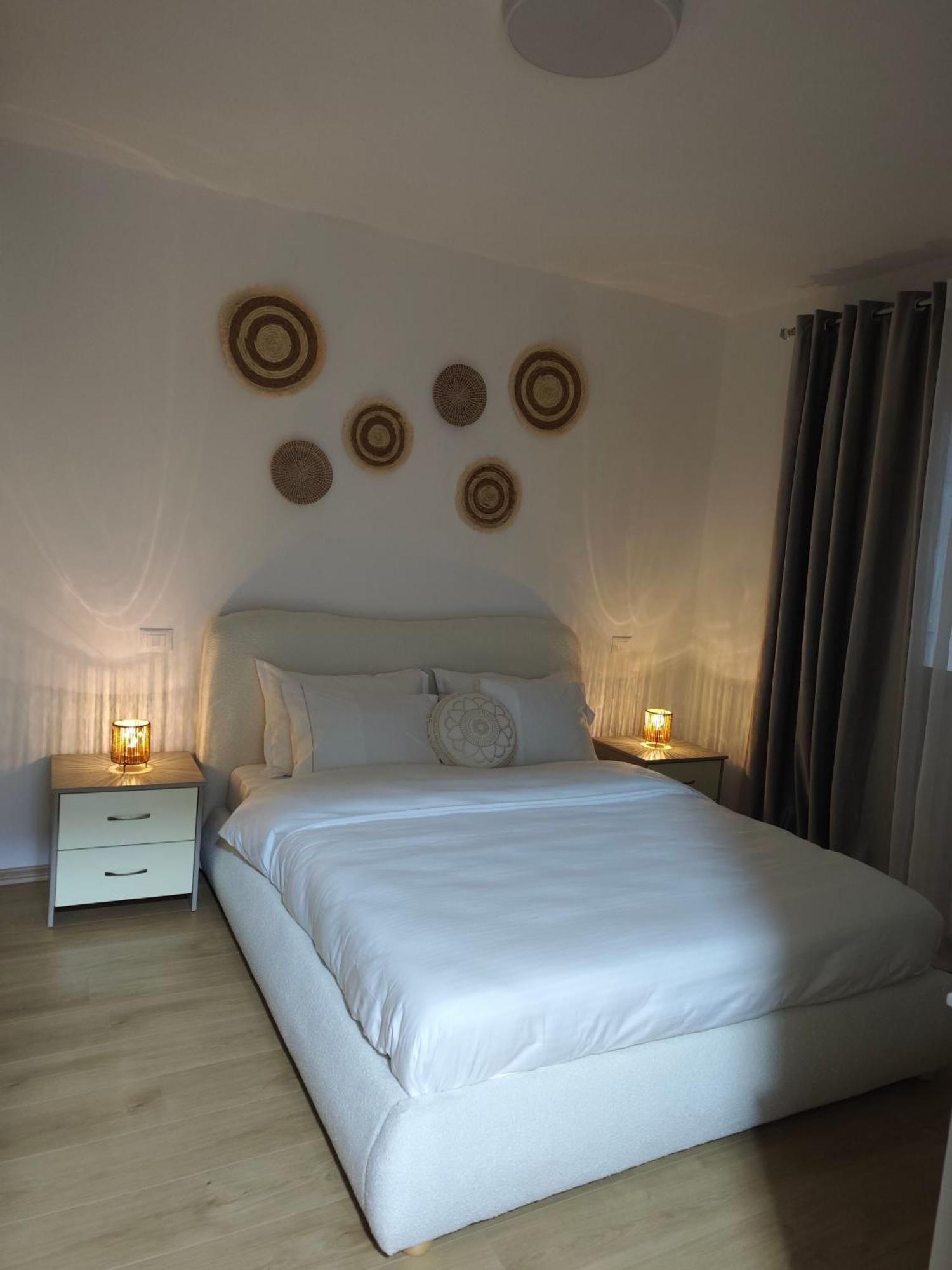 Apartament E&e Mali I Robit Golem (Tirana)